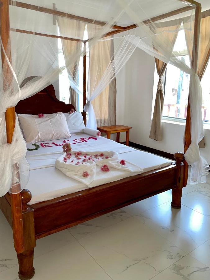 Garden Dreams Hotel Нунгви Экстерьер фото